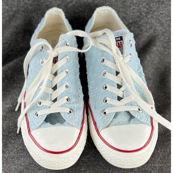 Converse Baby Blue Eyelet Sneakers Men 7 or Women 9 - Picture 2 of 15